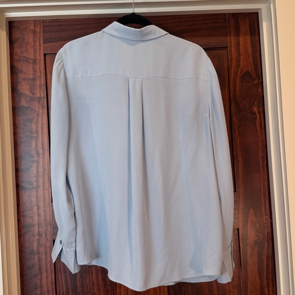 Lafayette 148 Women’s light blue silk shirt - Picture 3 of 3
